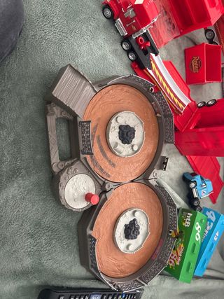 Camiones y Pista Cars 3