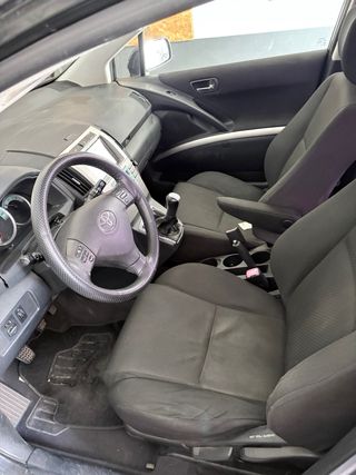 Toyota Corolla verso  2006