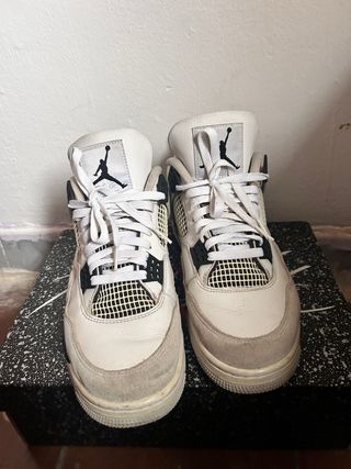 Air Jordan 4 Retro Military Black Talla 44.5