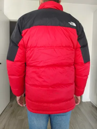 Chaqueta The North Face Negra y Roja, tM, nueva