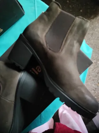 Botines Marrones café muy bonito