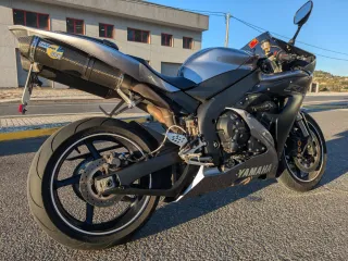 Yamaha R1 2005