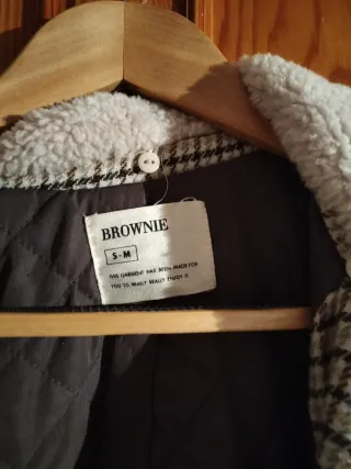 Cazadora Brownie cuadros beige y marrón