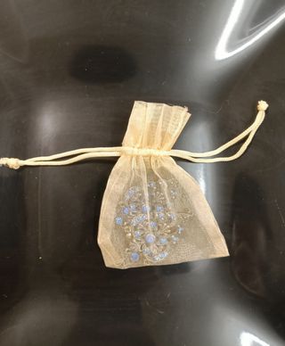 Pendientes vintage plateados con cristales azules