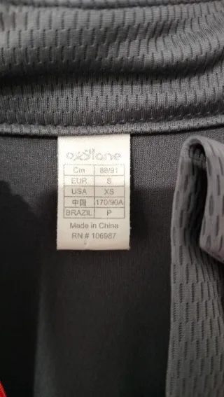 Camiseta running Kalenji roja y negra