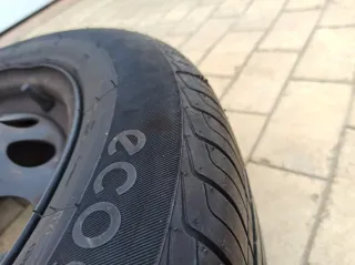 Neumáticos con llantas coche BMW prácticamente nue