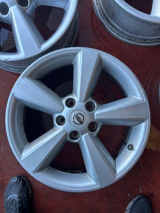 Llantas Nissan 17 Pulgadas (4 Unidades)