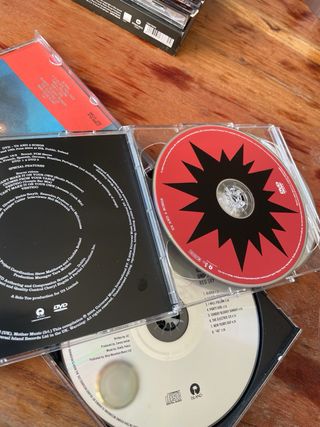 Pack 2 CDs U2: How to Dismantle an Atomic Bomb + U