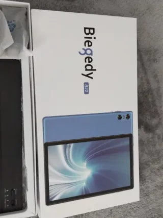 Tablet Biegedy 10.1 con Teclado y Ratón