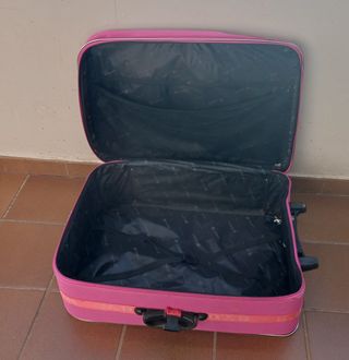 Maleta de viaje rosa