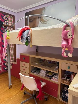 Habitación juvenil modular en altura comoda
