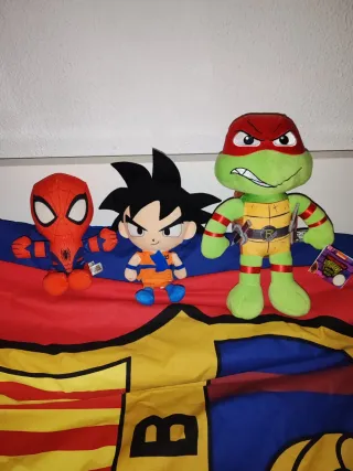 Lote Peluches Spiderman, Goku y Tortuga Ninja