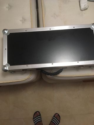 Deepmind 6 . Hardcase  incluido