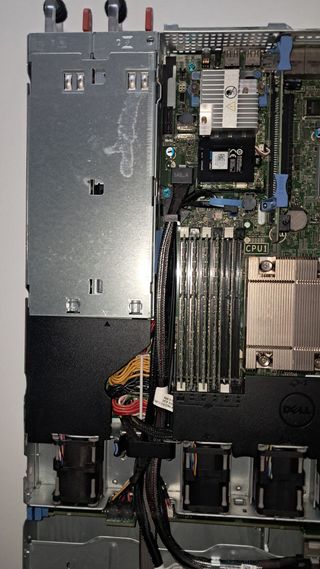 Servidor Dell 16Tb - 32RAM