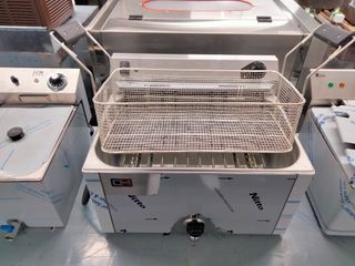 Freidora pastelería/panaderia 16 L 9 kw Trifásica
