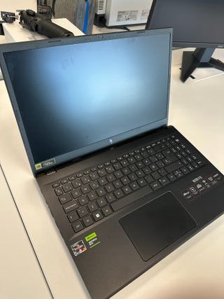 Portátil Acer Nitro V 15 ANV15-41 AMD Ryzen