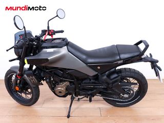 HUSQVARNA SVARTPILEN 125 ABS