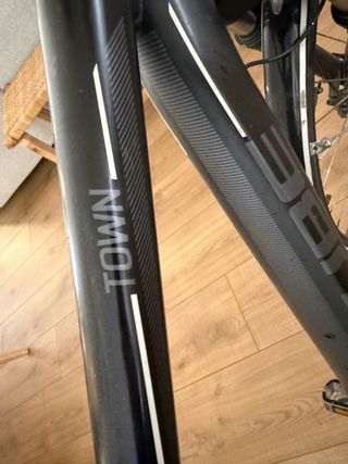 Bicicleta Eléctrica Cube Travel Hybrid