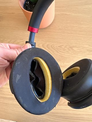 Cascos Sennheiser Negros y Rojos