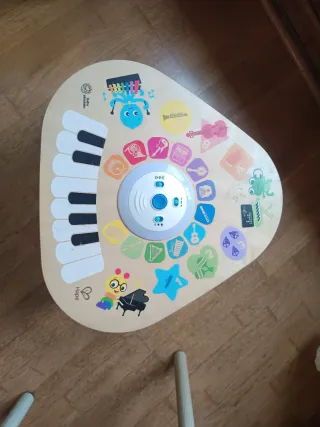 Mesa actividades Baby Einstein