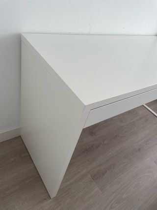 Escritorio Blanco Ikea con dos cajones