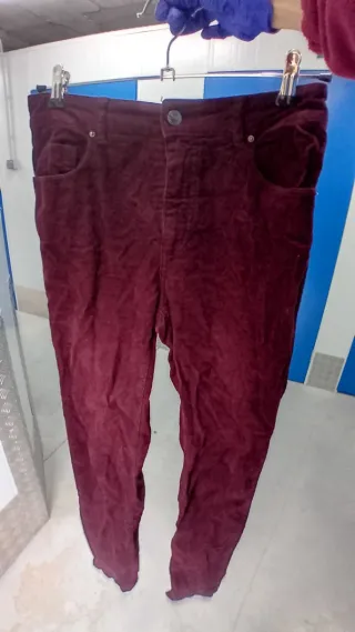 Pantalón de pana Tintoretto,  rojo oscuro.