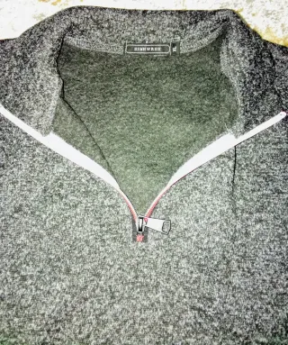 Jersey polar gris con cremallera