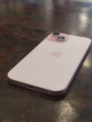 iPhone 15 128GB Pink Seminuevo