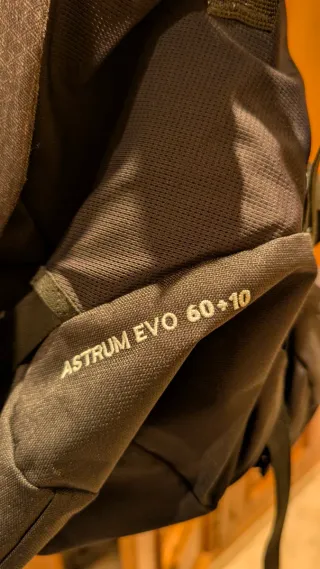Mochila Vaude Astrum EVO 60+10L