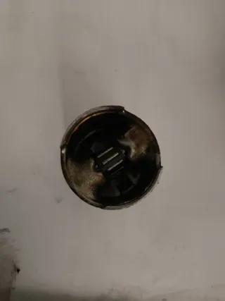 Cilindro y pistón Husqvarna 325L