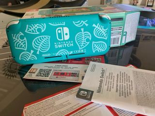 Nintendo Switch Lite Verde ediccion animal crossin