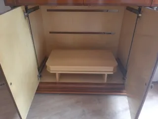 Mueble de ebanistería de madera