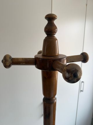 Perchero de madera