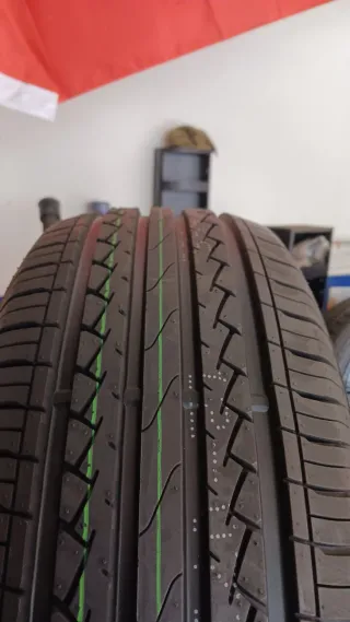 195/60 R15 88H COMFORSER CF510 HP