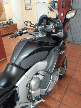 BMW K1600GTL