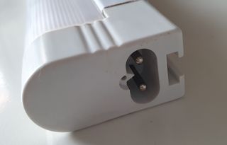 Regleta fluorescente portátil 8W