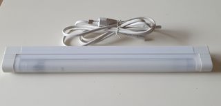 Regleta fluorescente portátil 8W