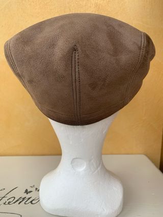 Coppola uomo in vero montone Tg.59