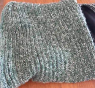 Pañuelo cuello tejido verde multicolor