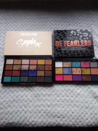 Lote 4 paletas y regalo neceser por 12 euros