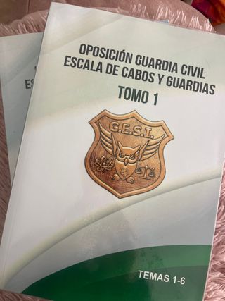 Libro de academia de guardia civil