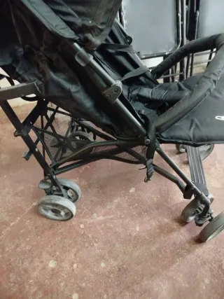 Carrito de bebé plegable