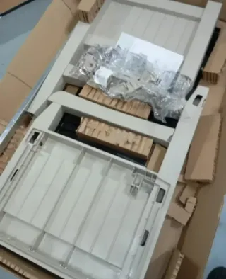 Banco arcón Keter Eden exterior beige