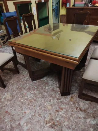 Mesa de comedor maciza con 6 sillas