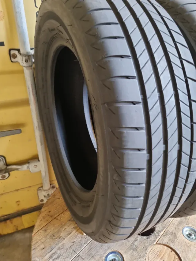 Se vende 2 Neumáticos en perfecto estado