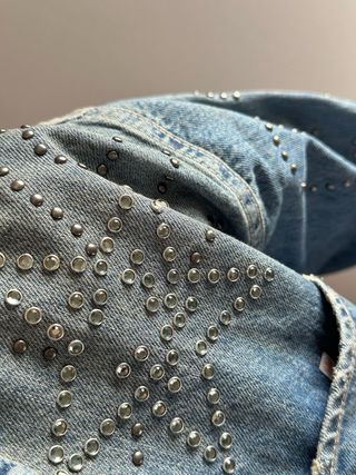 Camisa vaquera con tachuelas