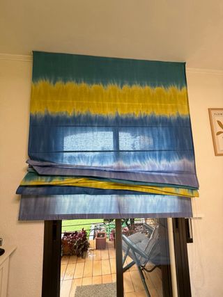 Cortina Estor Tie-Dye Azul y Amarillo