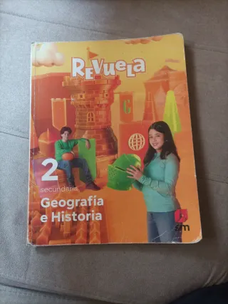 Geografía e Historia. 2 Secundaria. Revuela