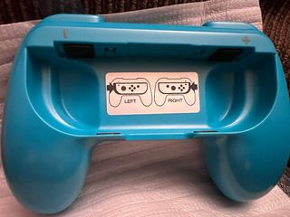 Funda y protectores Nintendo Switch 8BitDo