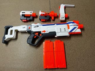 Pistola Nerf Blanca y Naranja
